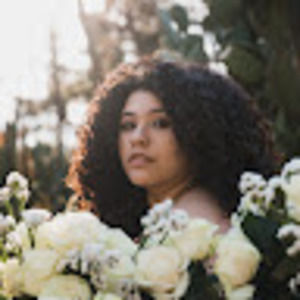 Meet your Posher, Serina